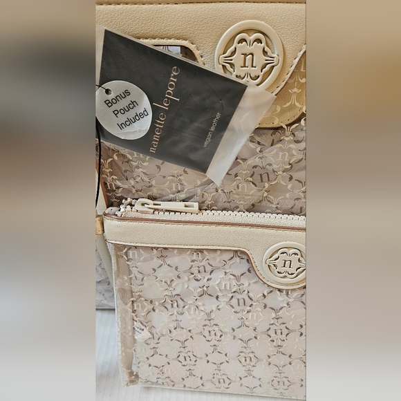 NANETTE LEPORE Clear Tote & Wristlet NWT - Picture 5 of 15